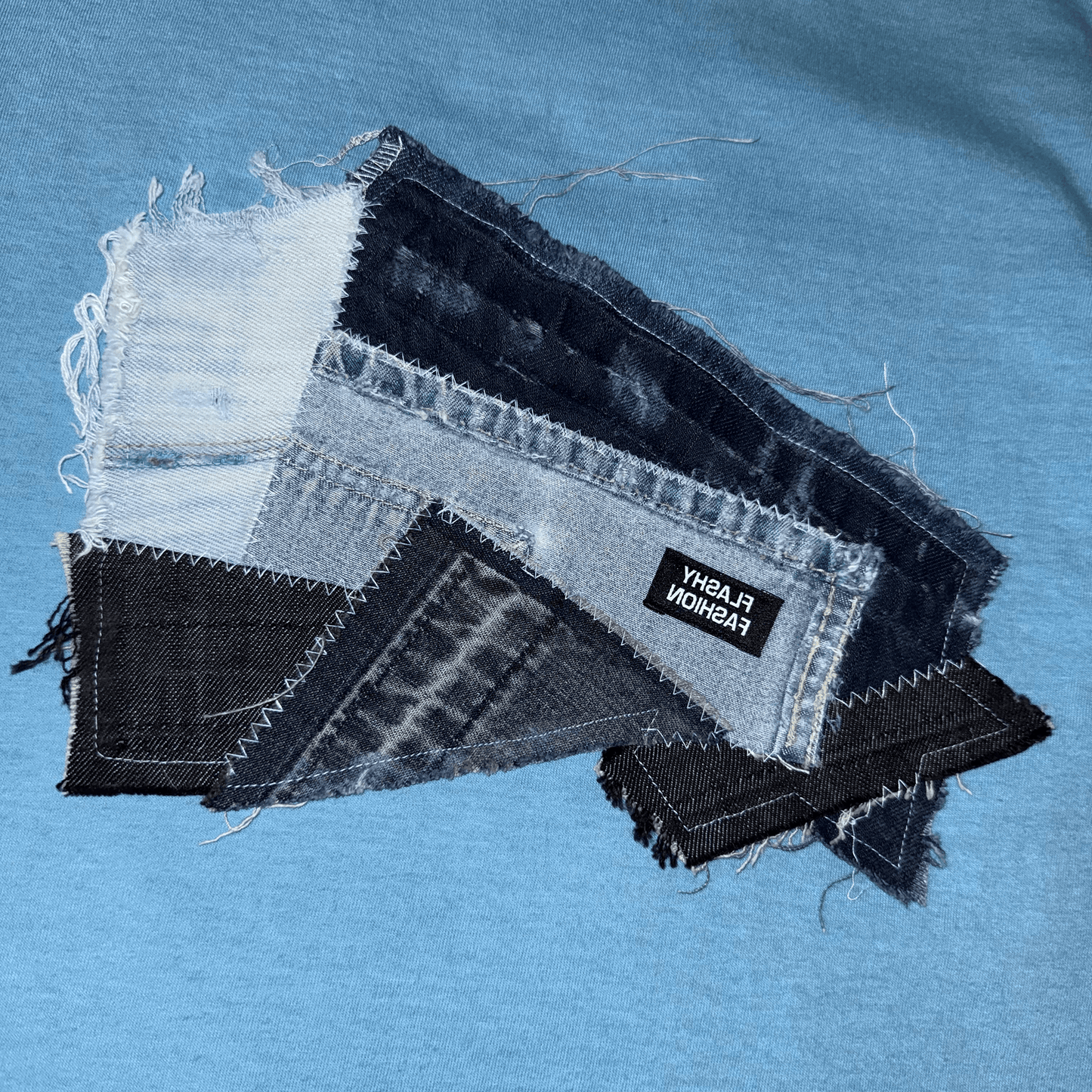 Flashy Lab 002: Abstract Waves LE T-Shirt
